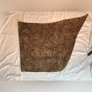 Dazzle Inc Scarf or sarong, animal print design‎
